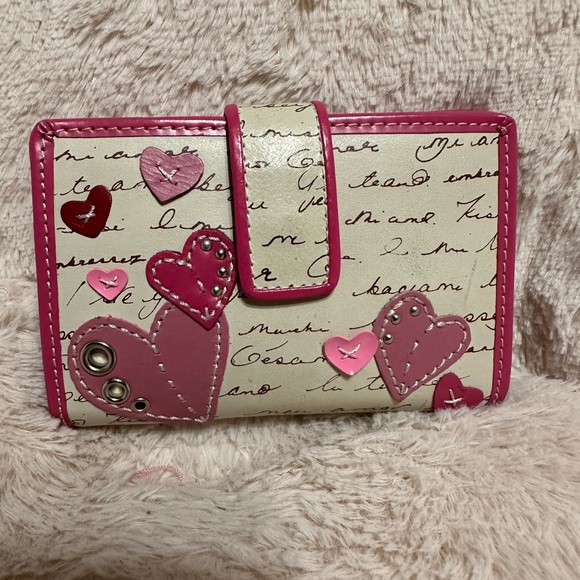 Fossil Pink and Cream Heart-Accent Wallet - Picture 7 of 9